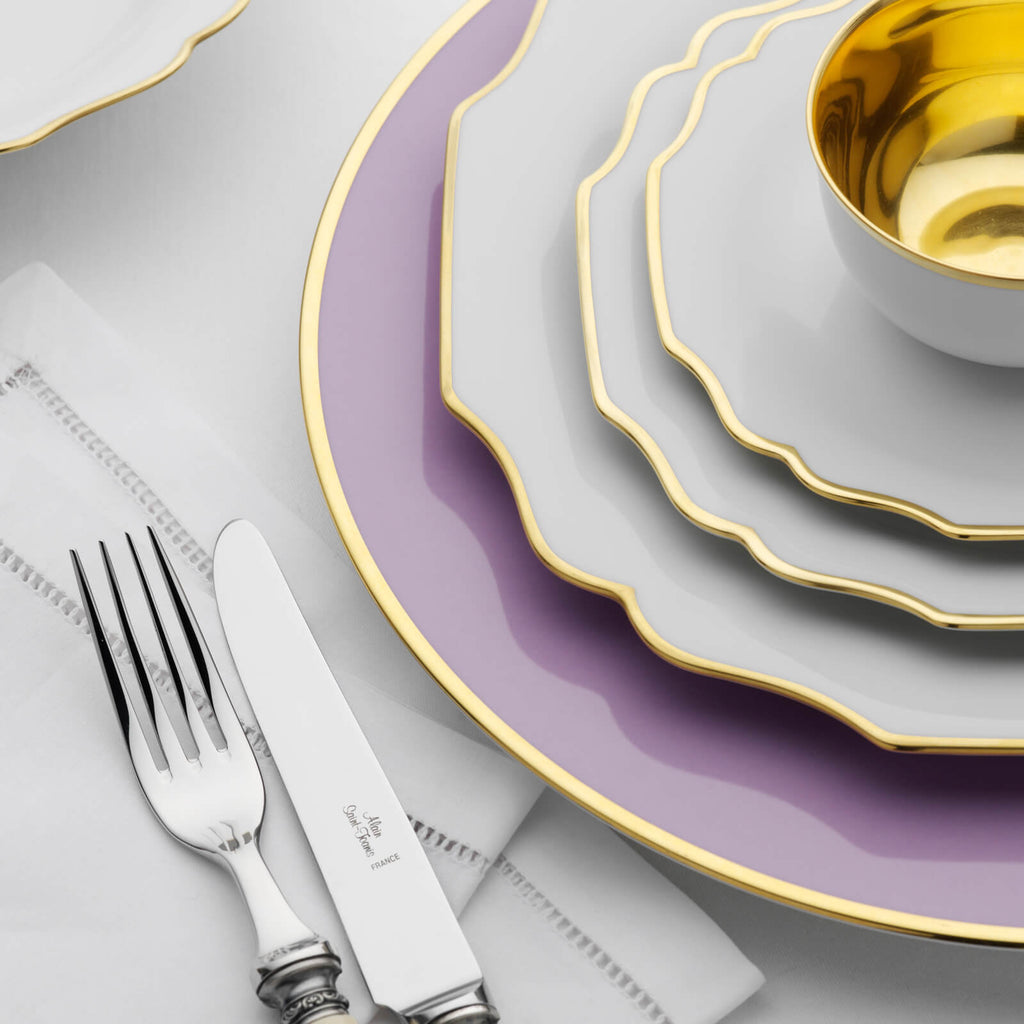 Assiette de présentation lilas pâle 32 cm